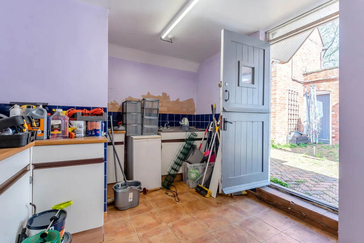 Smithy Lane, Hixon Stafford, ST18, photo 34