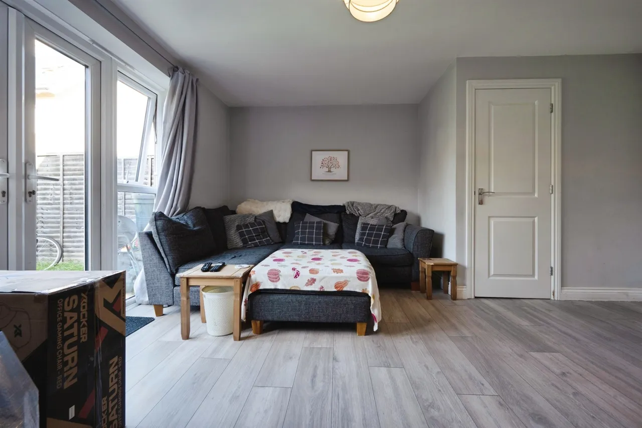 Cantley Road, Great Denham, MK40, photo 2