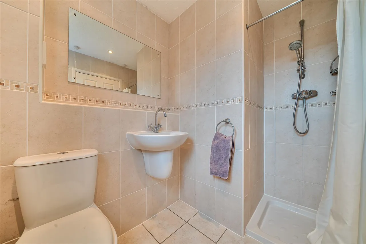 Corvette Avenue, Warsash, photo 13