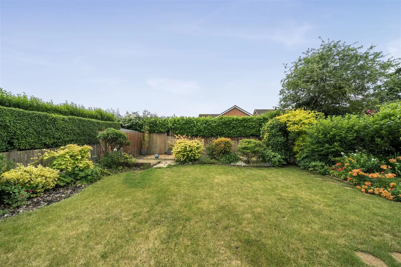 Corvette Avenue, Warsash, photo 2