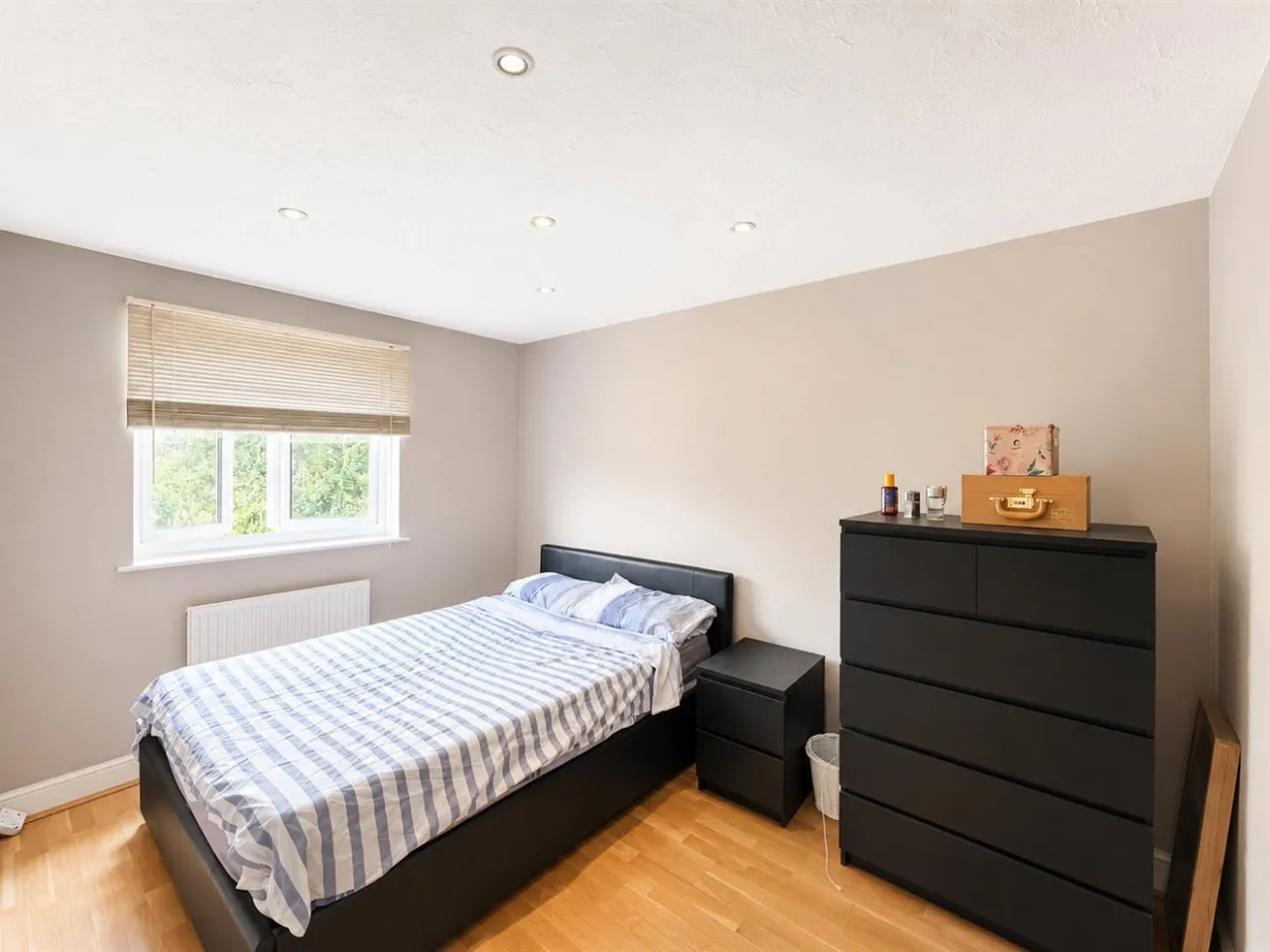 End Terrace, Norwood Green, UB2, photo 4