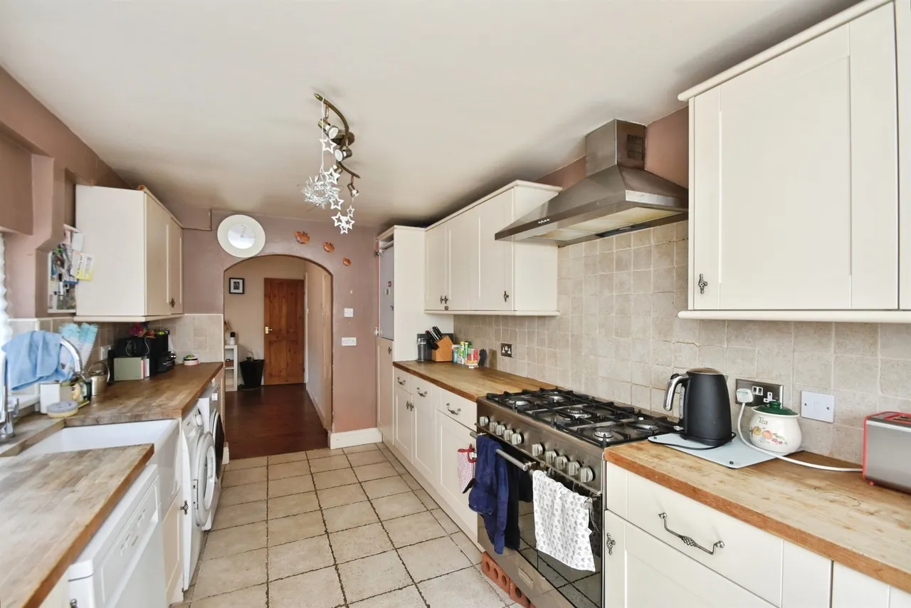 The Avenue, Harrogate, photo 8