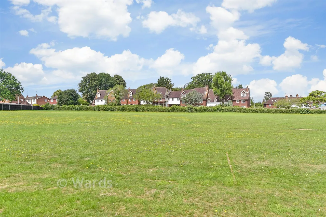 Dorothy Avenue, Cranbrook, TN17, photo 17