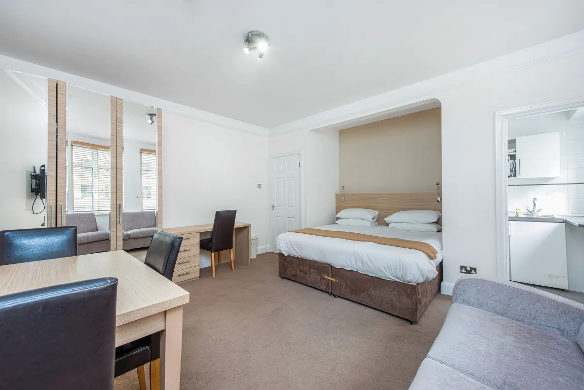 flat to rent — Upper Woburn Place, London, WC1H
