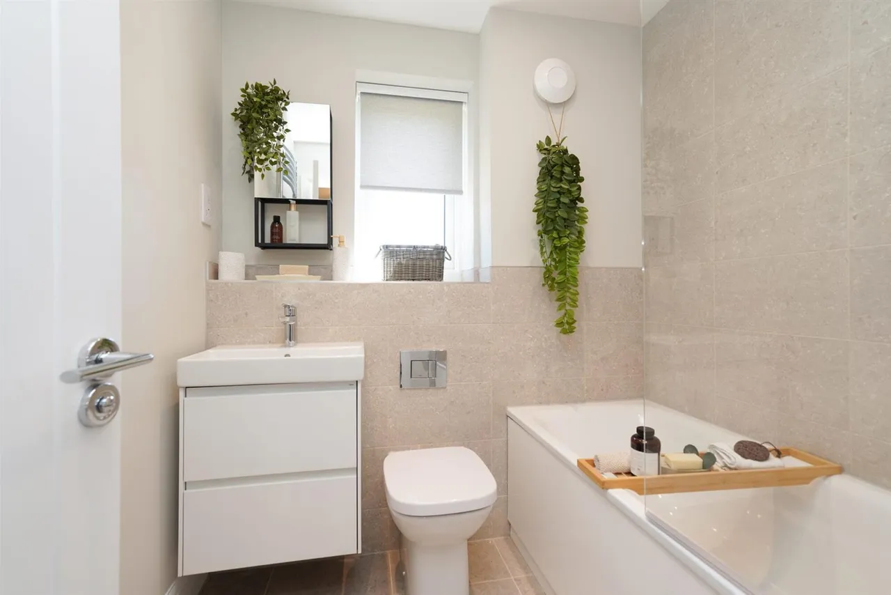 Frome Road, Trowbridge, BA14, photo 8