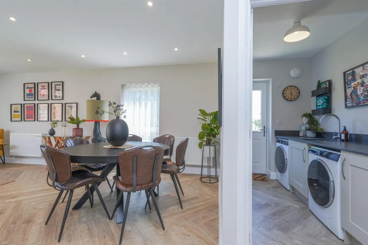 Frome Road, Trowbridge, BA14, photo 11