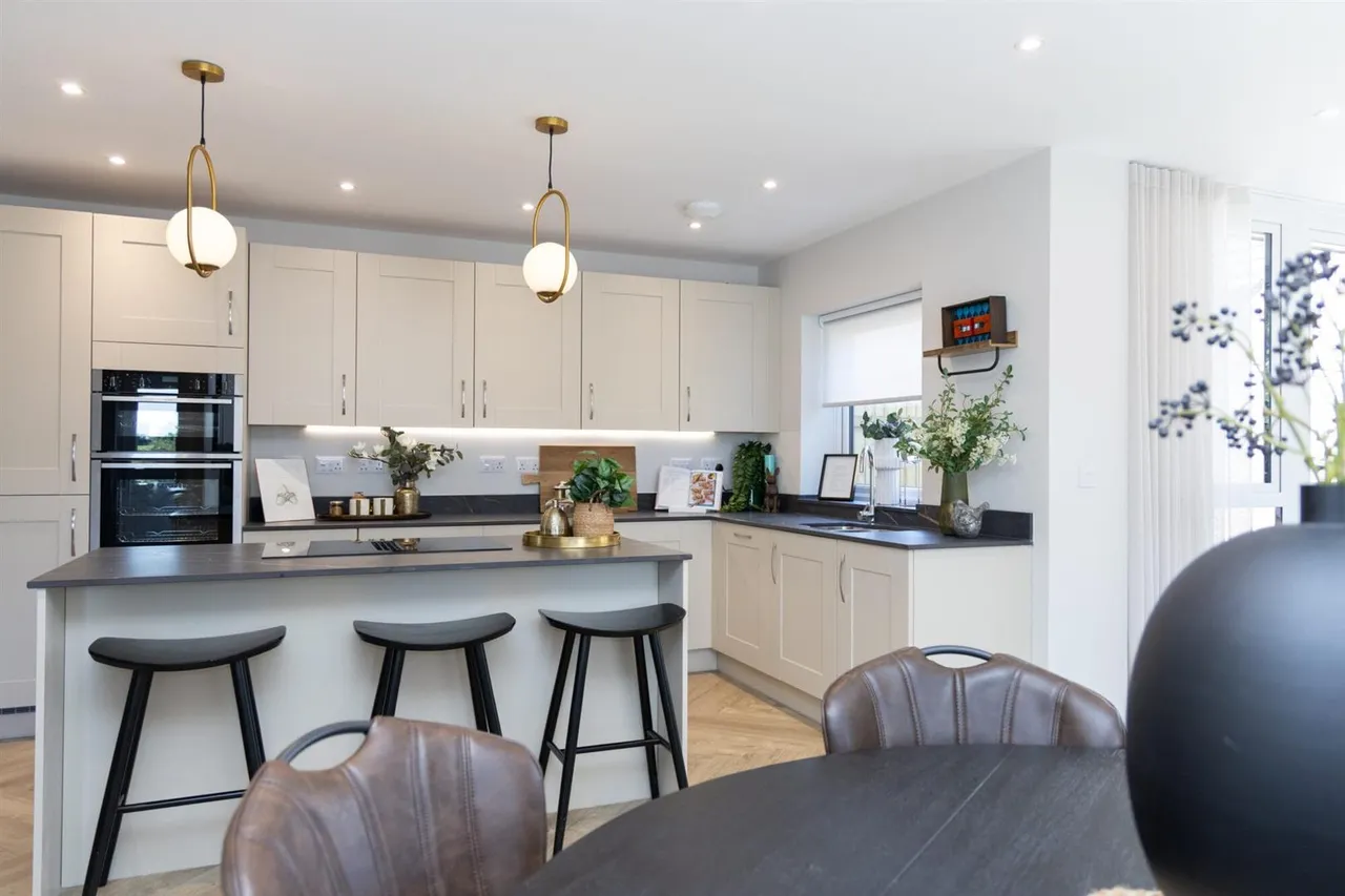 Frome Road, Trowbridge, BA14, photo 14