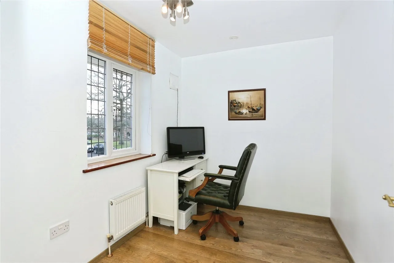 Whitebeam Avenue, Bromley, BR2, photo 16