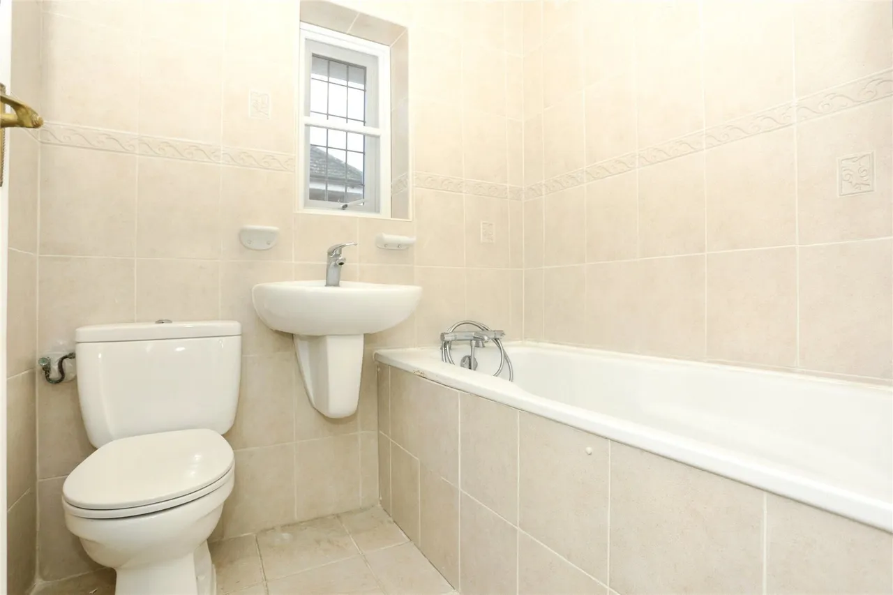 Whitebeam Avenue, Bromley, BR2, photo 11