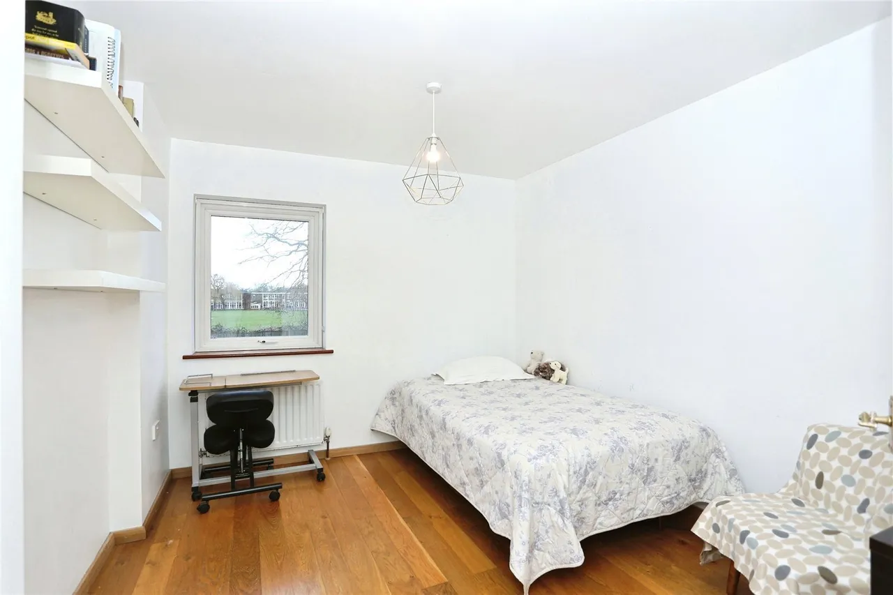 Whitebeam Avenue, Bromley, BR2, photo 21