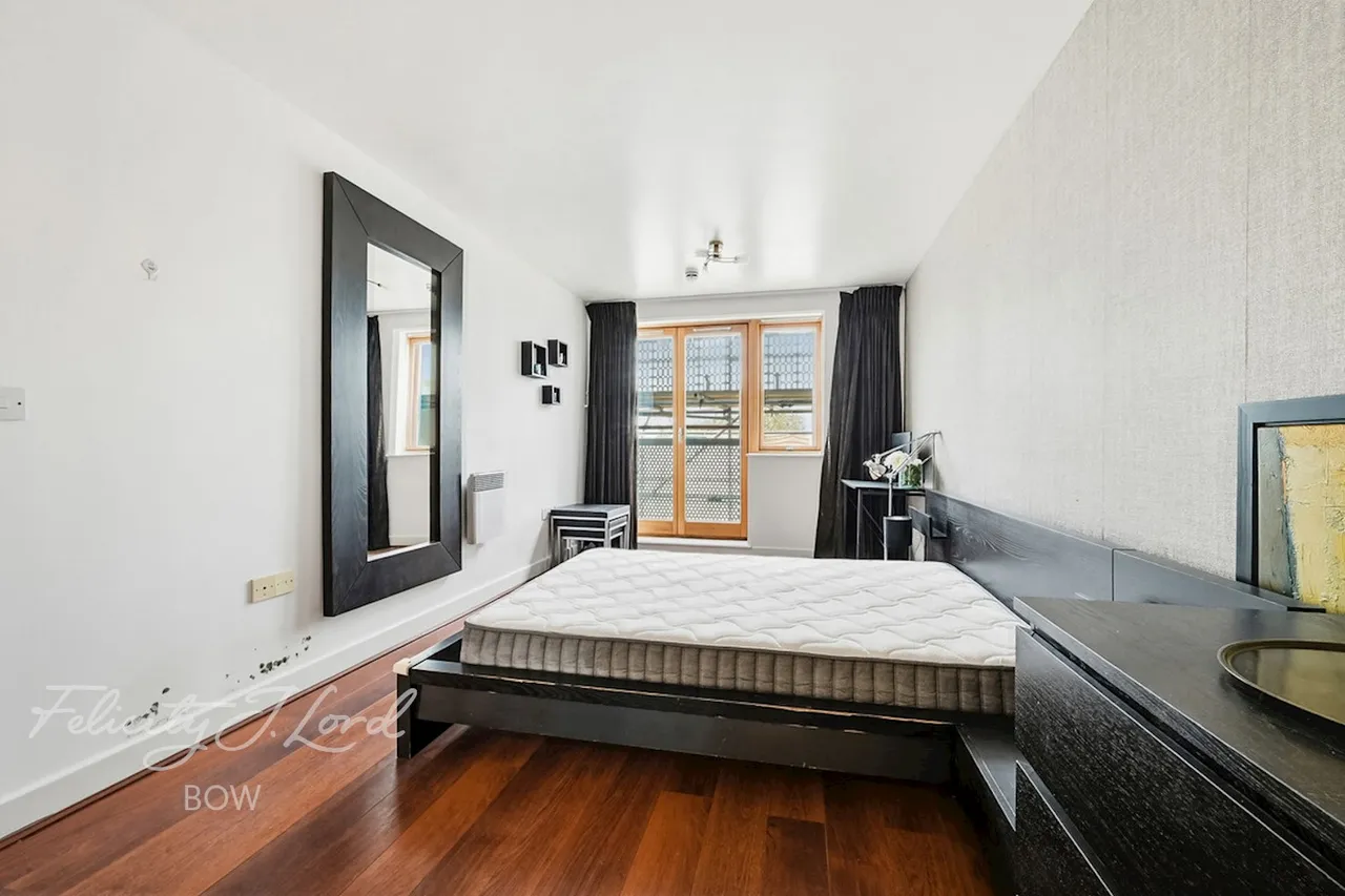 Meath Crescent, London, E2, photo 11