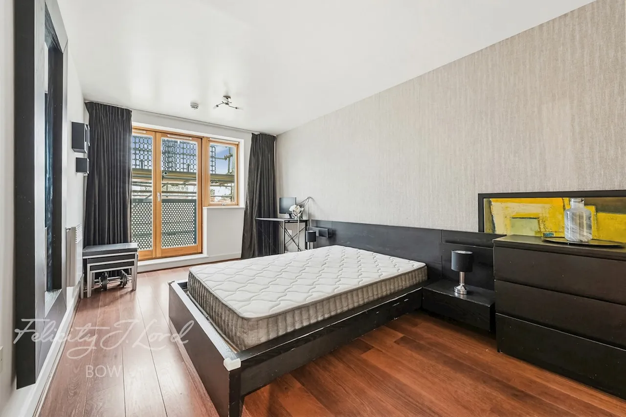 Meath Crescent, London, E2, photo 15