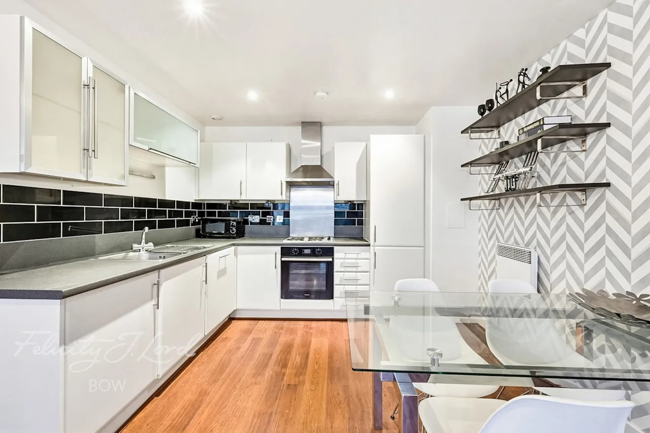 Meath Crescent, London, E2, photo 6