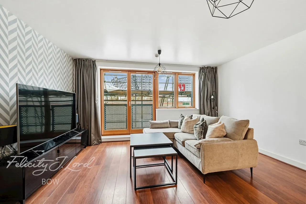Meath Crescent, London, E2, photo 13