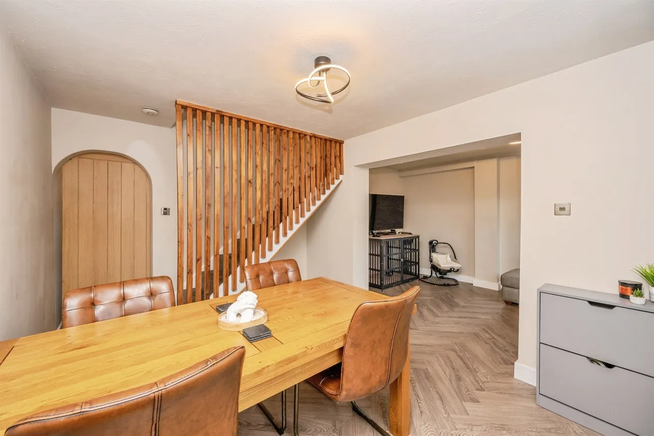 Highgrove Close, Stretton, DE13, photo 8