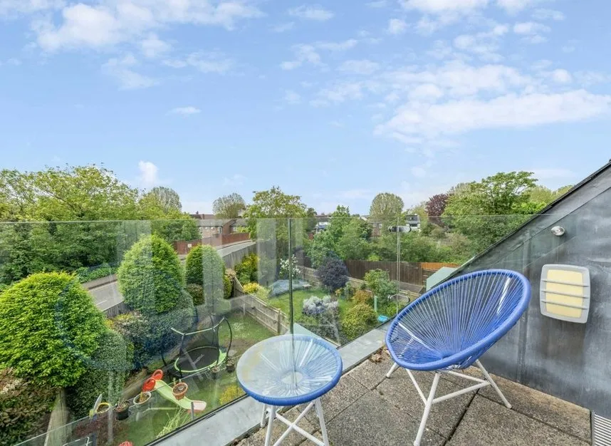 Ormond Avenue, Hampton, TW12, photo 9