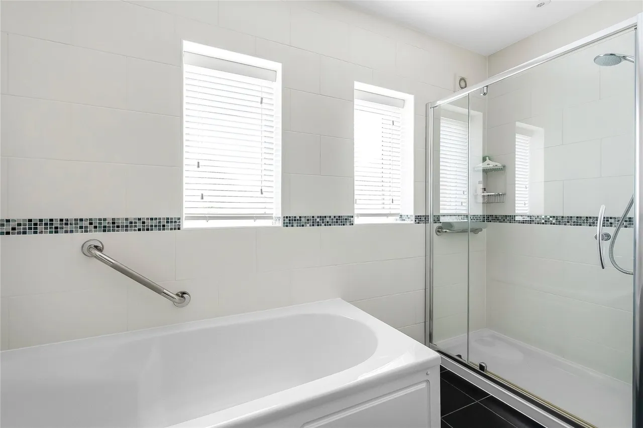 Gateways, Guildford, GU1, photo 31