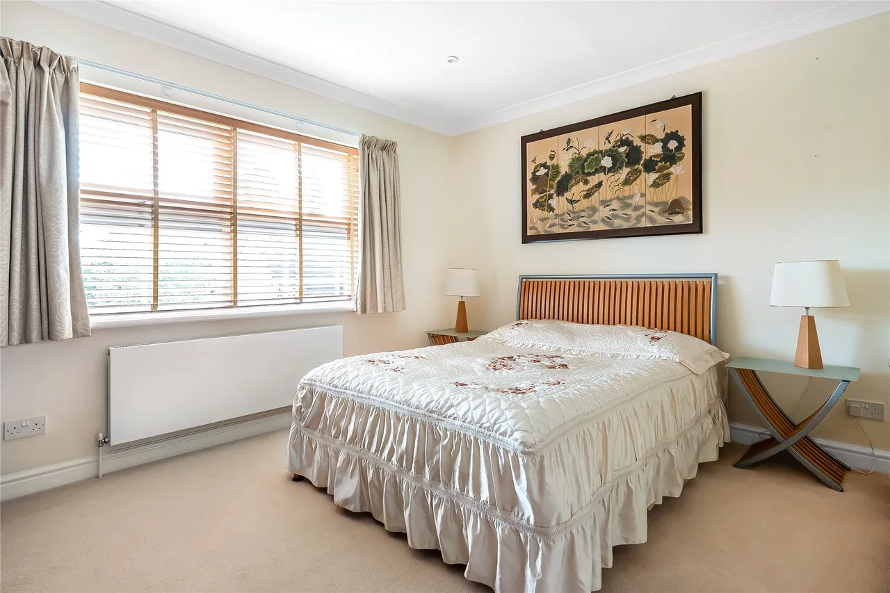 Gateways, Guildford, GU1, photo 22