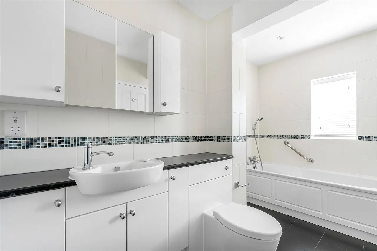 Gateways, Guildford, GU1, photo 30