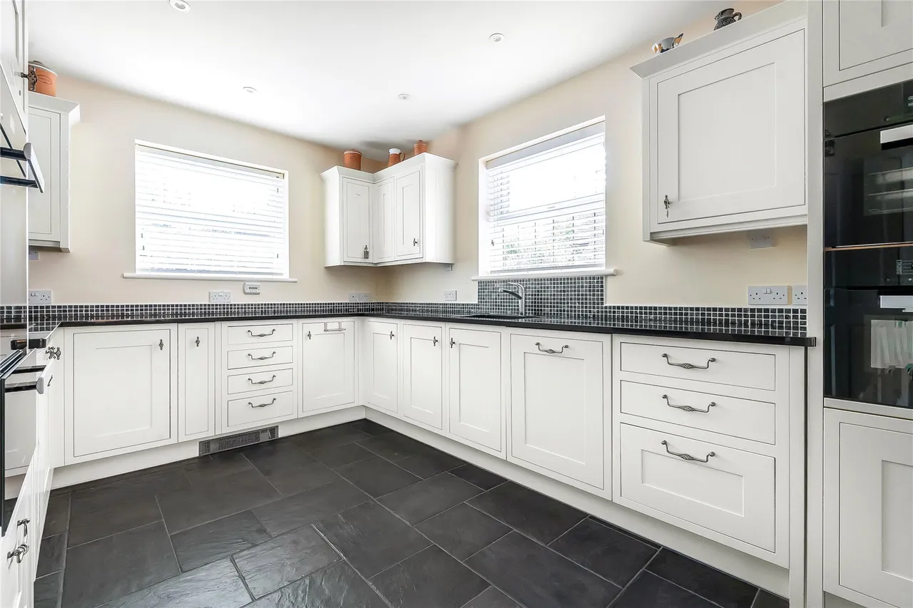 Gateways, Guildford, GU1, photo 13