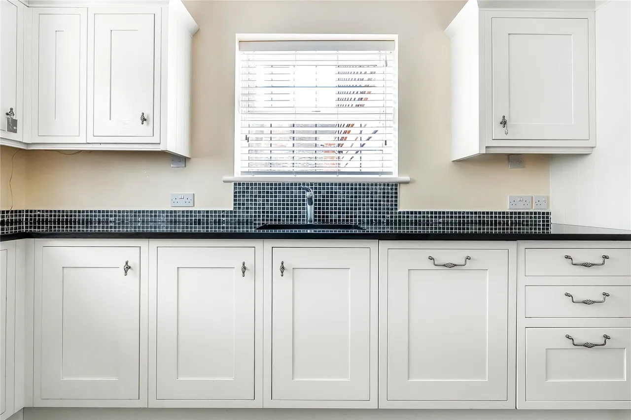 Gateways, Guildford, GU1, photo 14