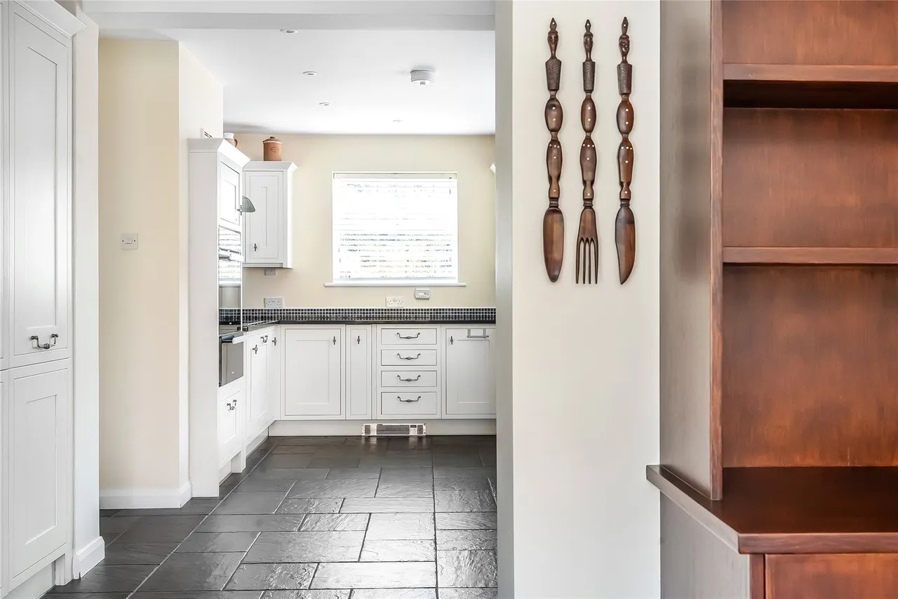 Gateways, Guildford, GU1, photo 12