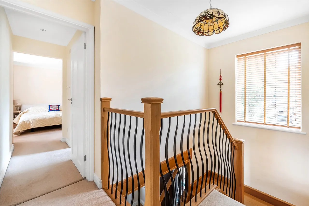Gateways, Guildford, GU1, photo 28