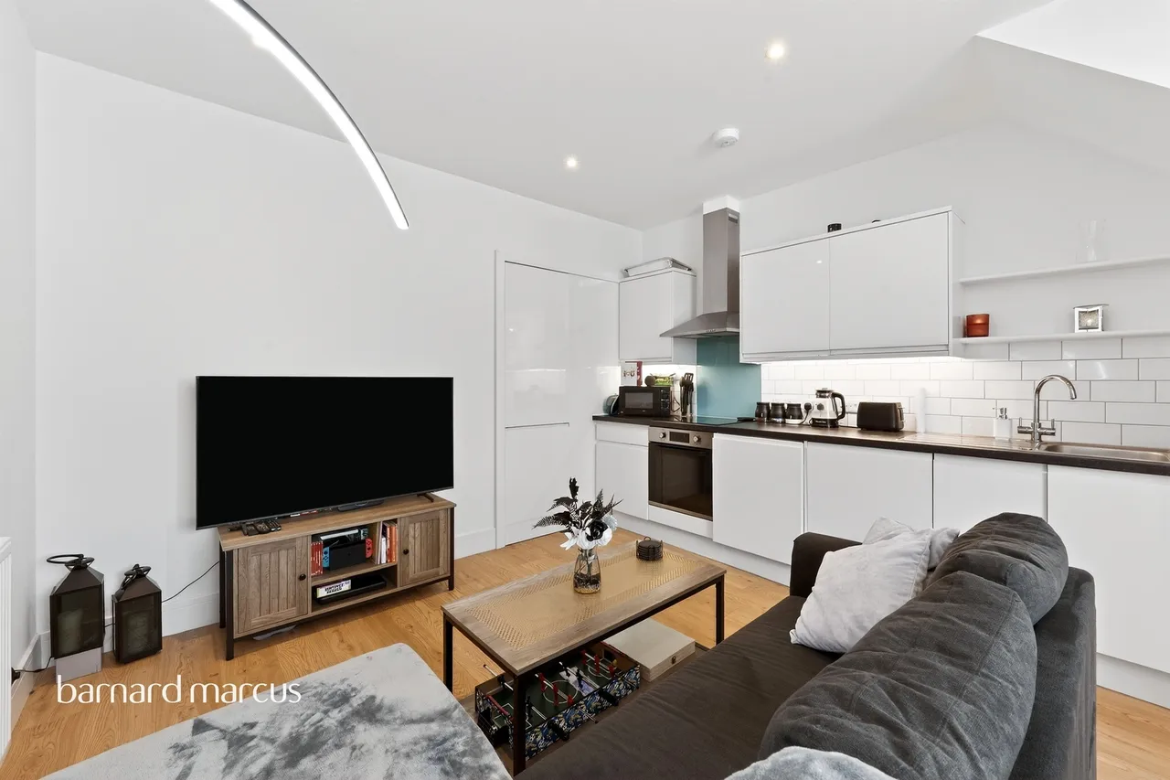 Dunbar Road, New Malden, photo 5