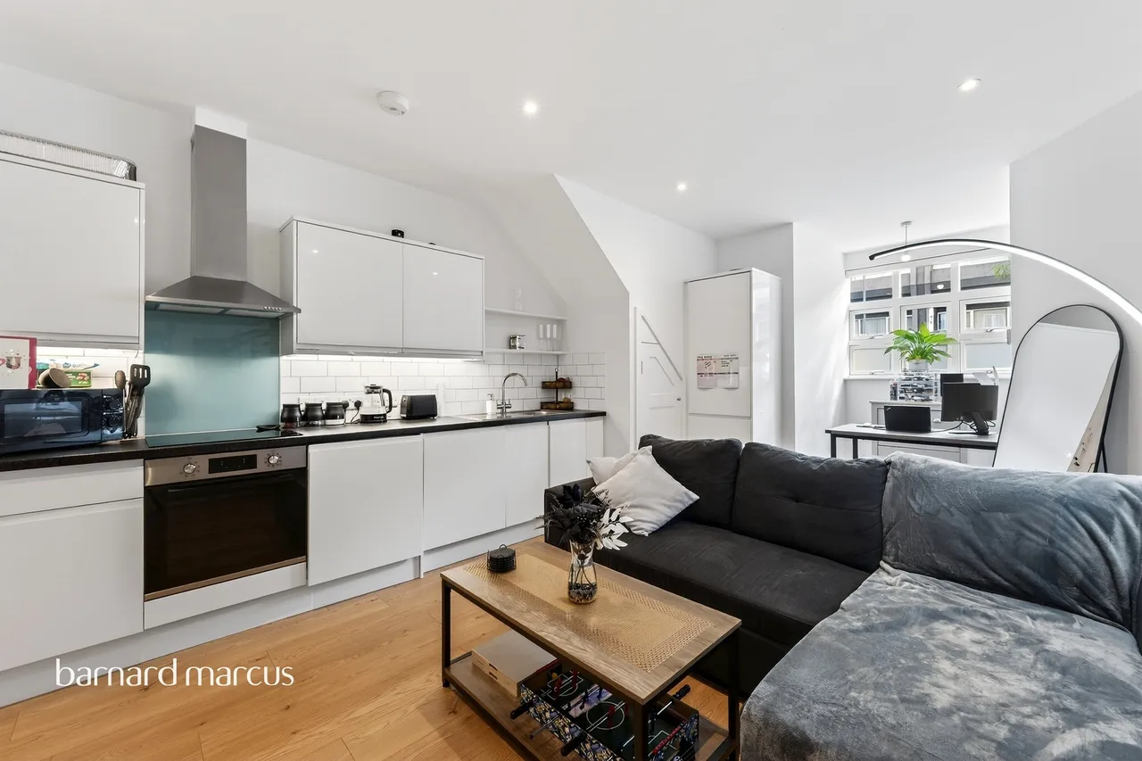 Dunbar Road, New Malden, photo 11