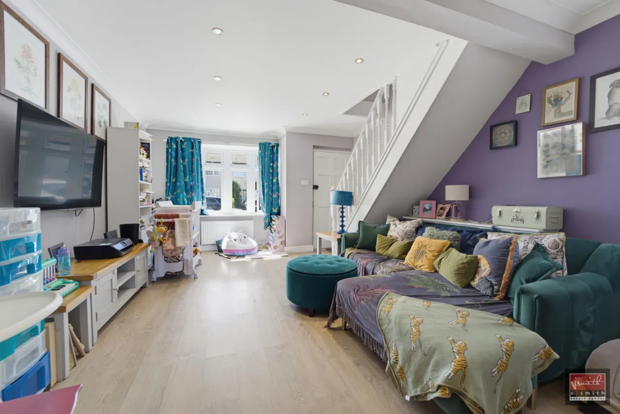Warwick Avenue, Egham, TW20, photo 4