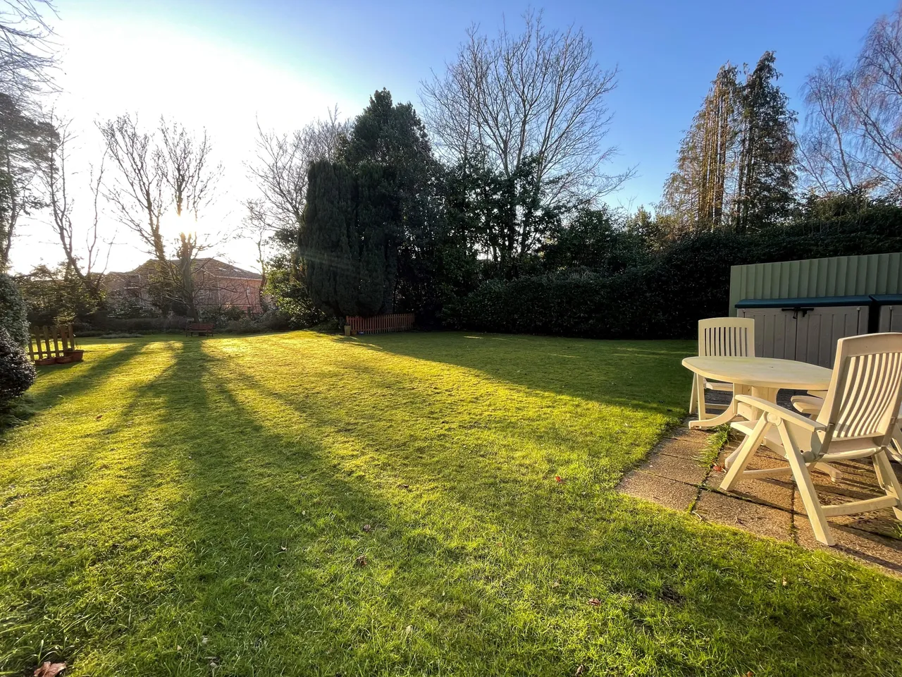 Skerryvore Court, Westbourne, BH4, photo 6