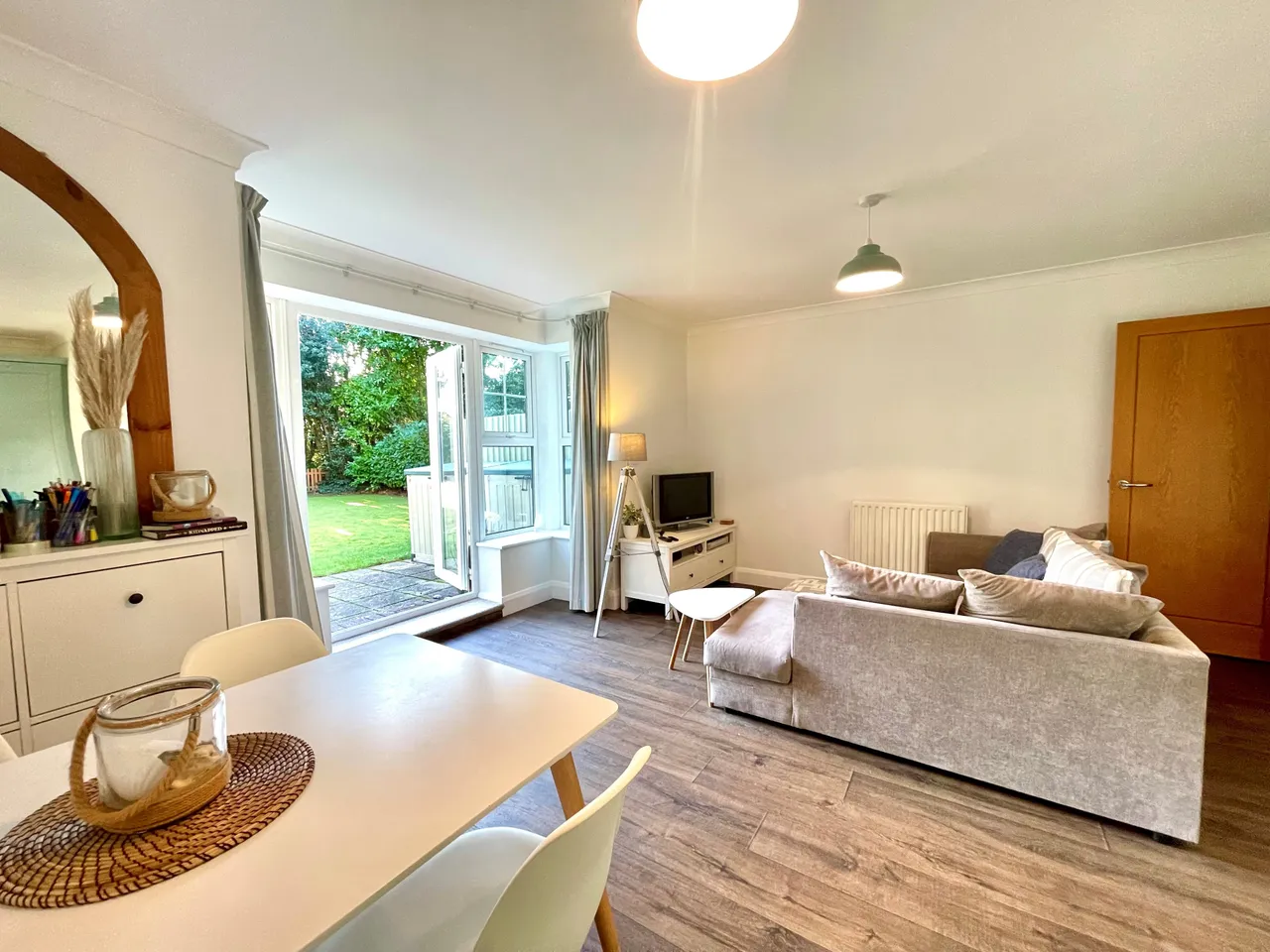 Skerryvore Court, Westbourne, BH4, photo 2