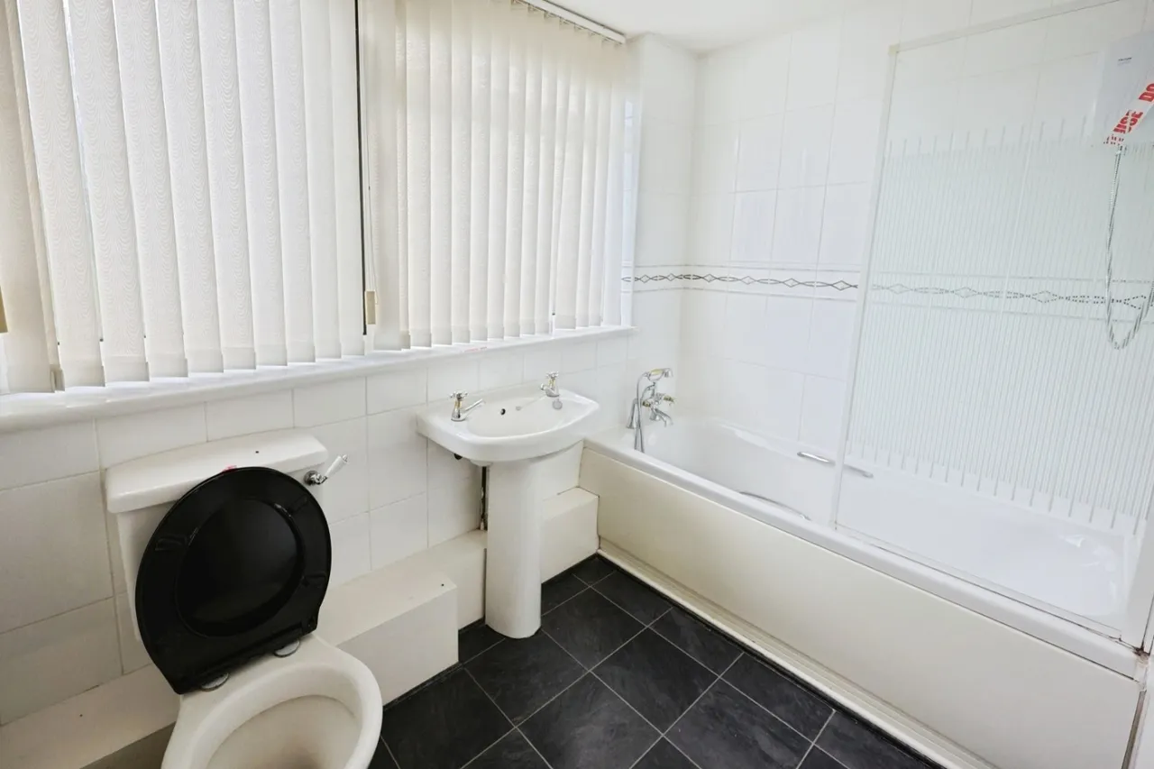 Eskdale Place, Newton Aycliffe, DL5, photo 7