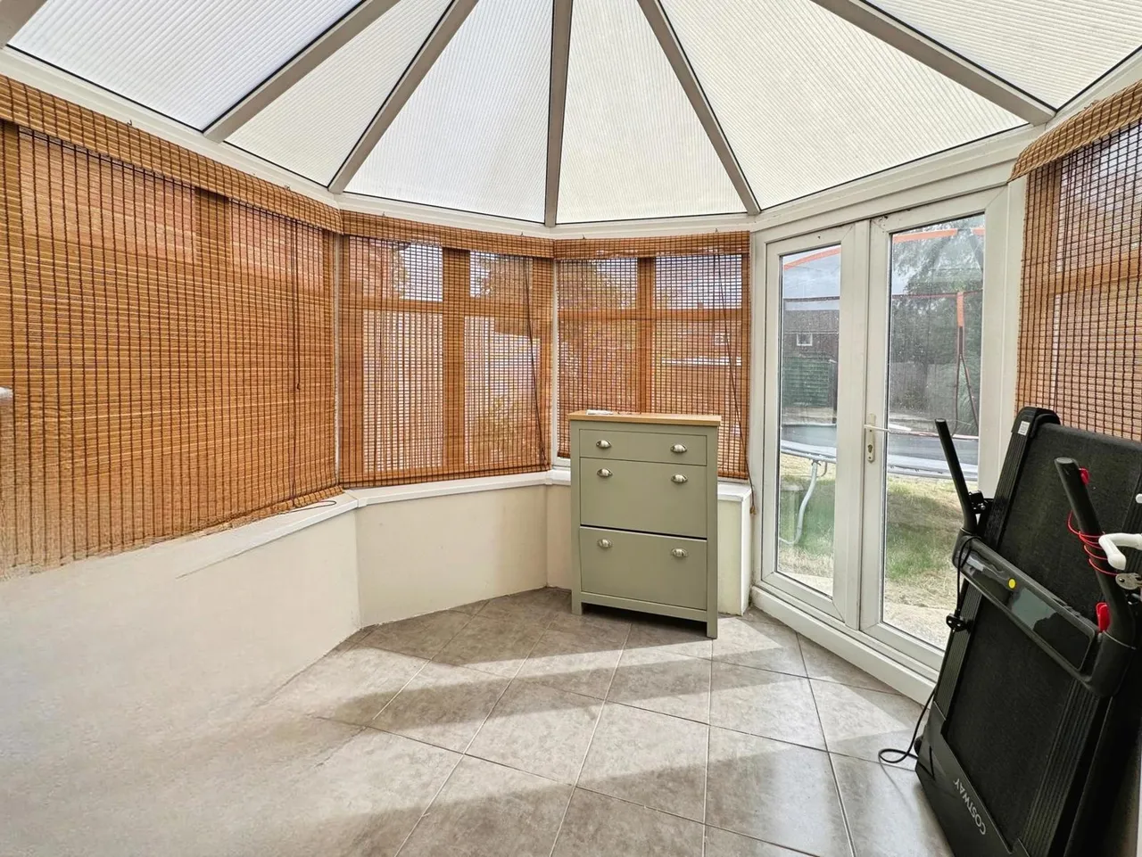 Fernhill Road, Farnborough, Hampshire, GU14 9EP, photo 8
