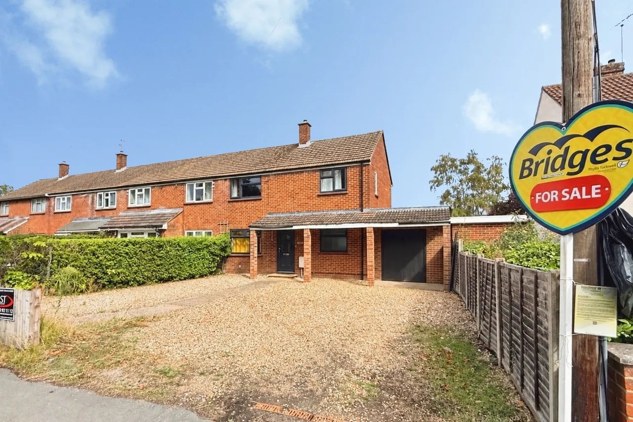 2 bed house for sale — Fernhill Road, Farnborough, Hampshire, GU14 9EP