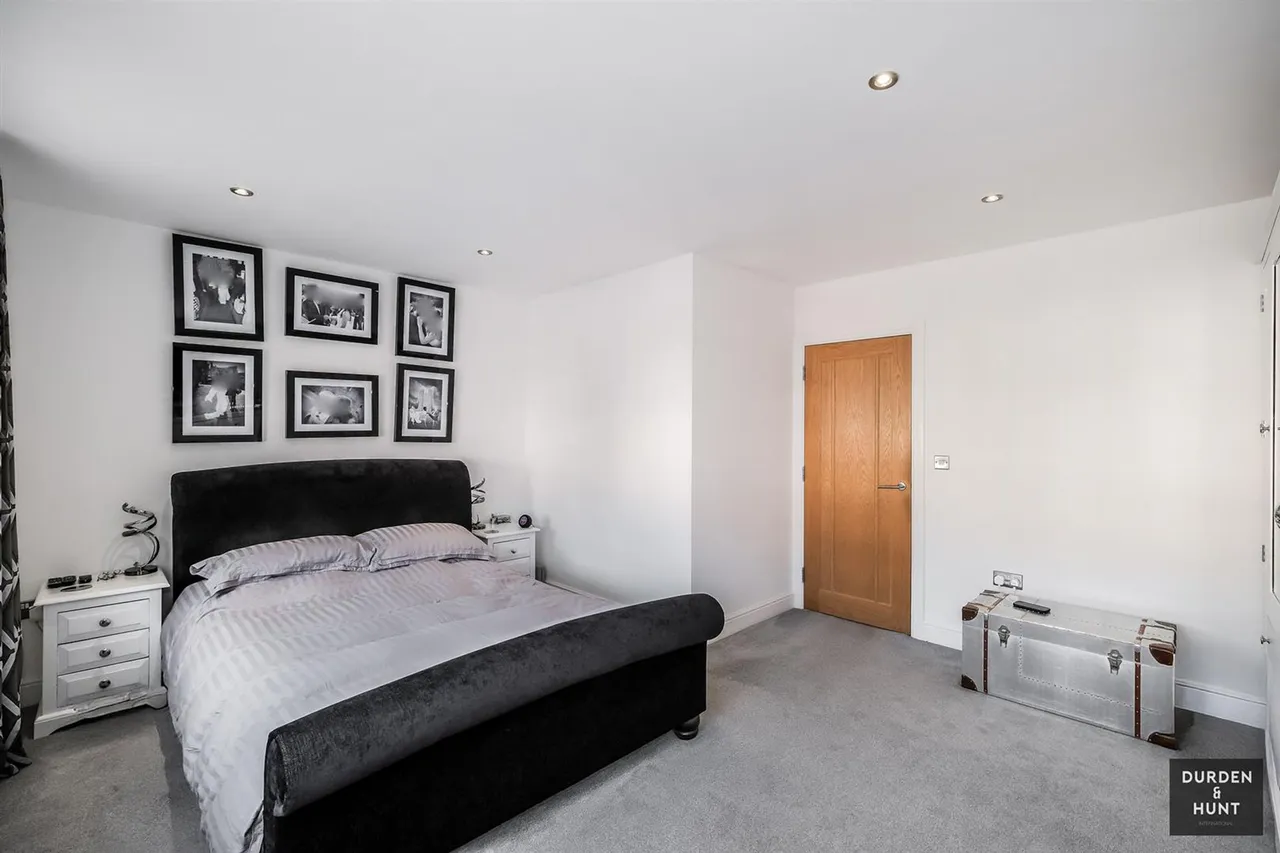 Chelmsford Road, South Woodford, E18, photo 11