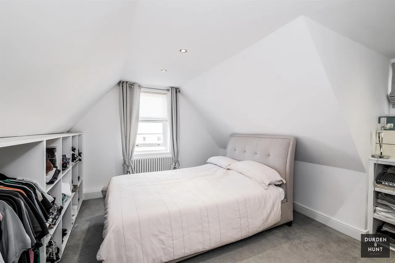 Chelmsford Road, South Woodford, E18, photo 20