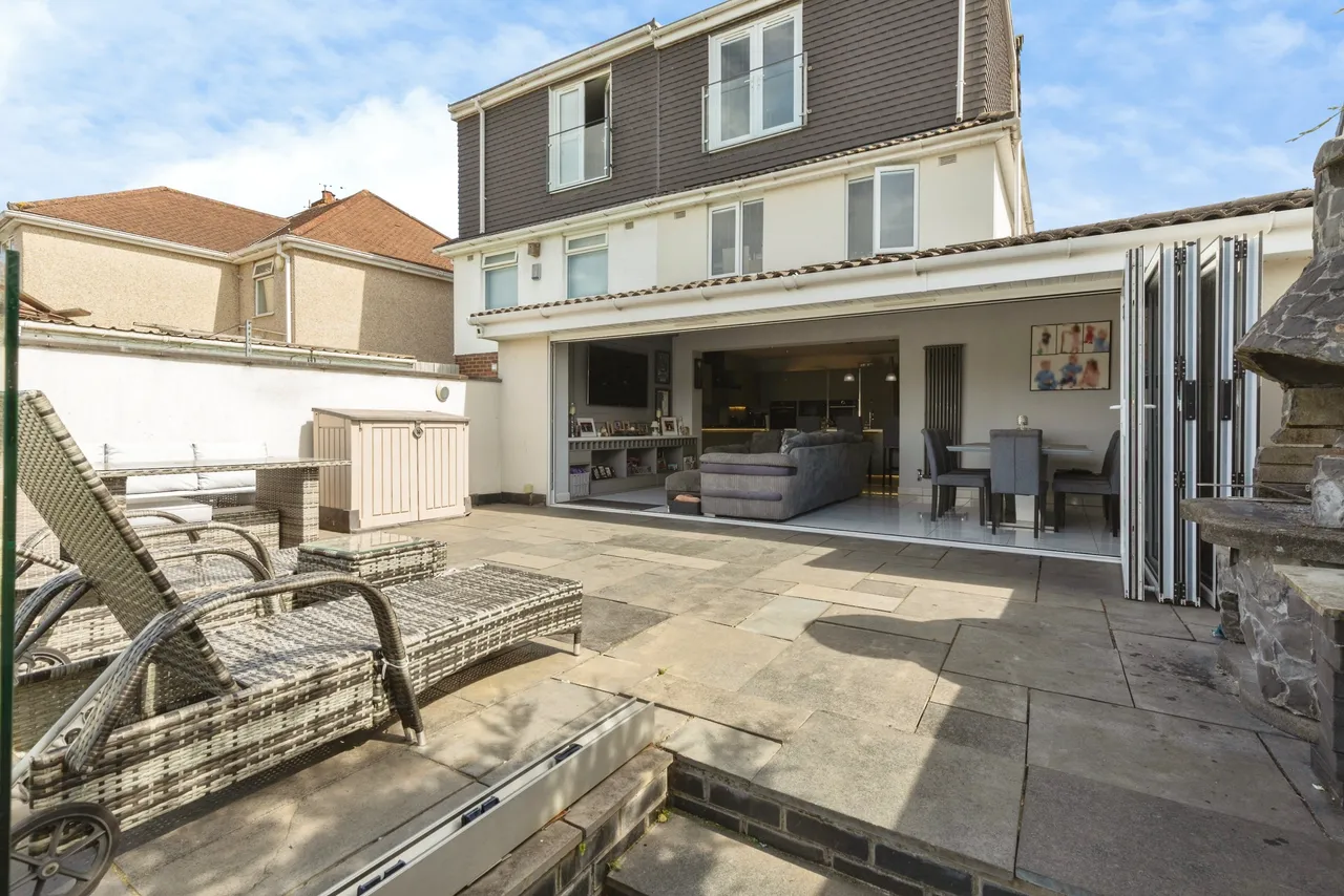 Willoughby Close, Bristol, photo 11