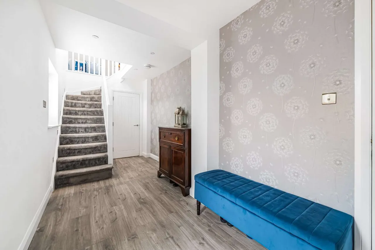Lucastes Lane, Haywards Heath, RH16, photo 10