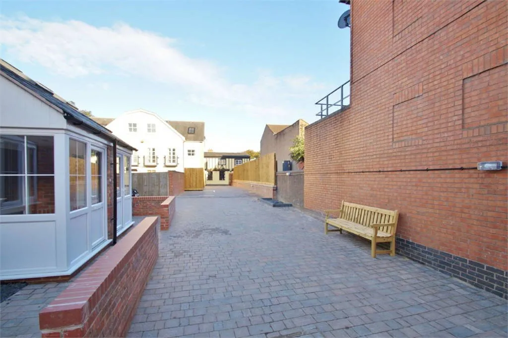 Church Court, Little Church Street, Rugby, Warwickshire, CV21 3AW, photo 8