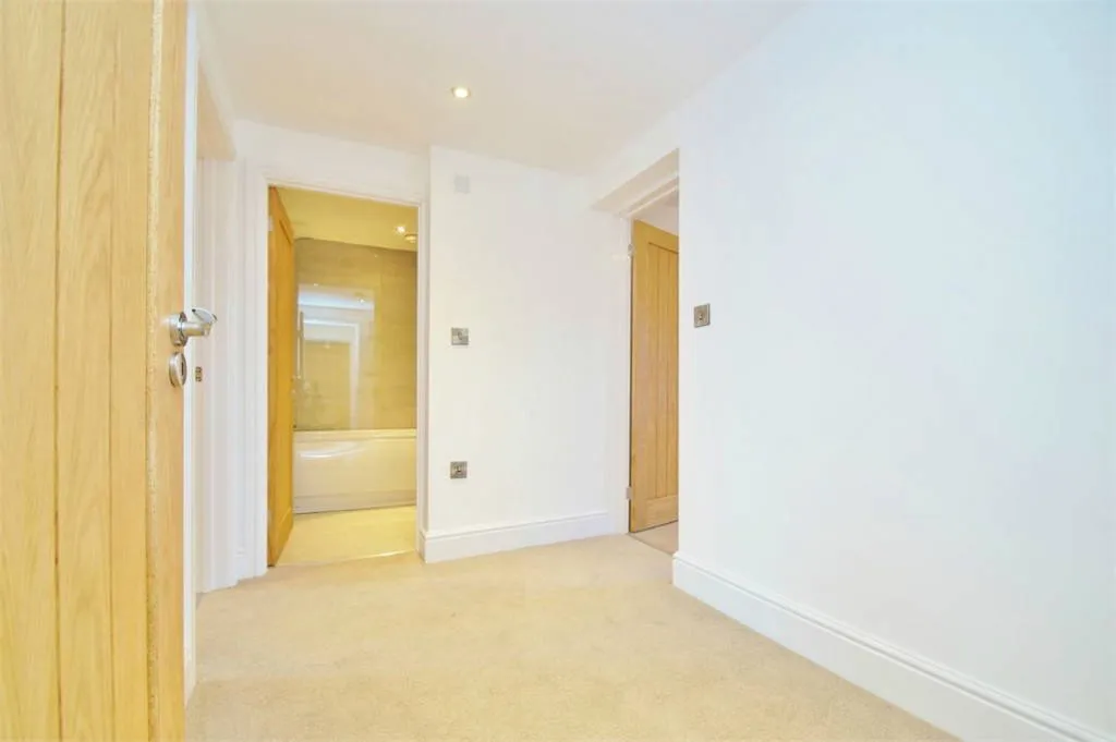 Church Court, Little Church Street, Rugby, Warwickshire, CV21 3AW, photo 4