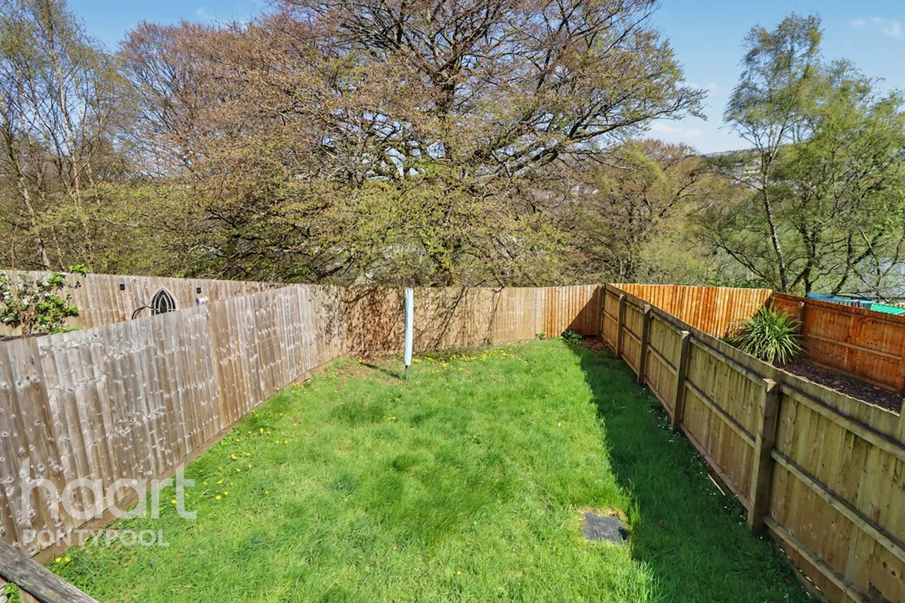 Sycamore Road, Pontypool, NP4, photo 25