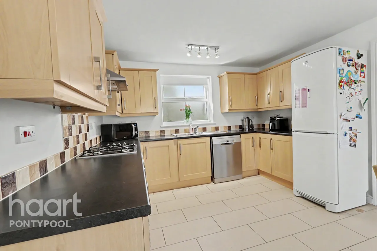 Sycamore Road, Pontypool, NP4, photo 21
