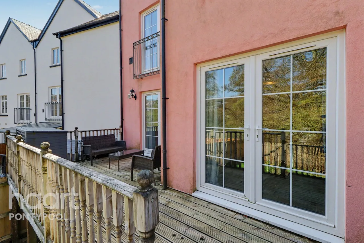 Sycamore Road, Pontypool, NP4, photo 24