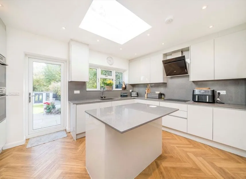 Elmbridge Avenue, Surbiton, KT5, photo 3