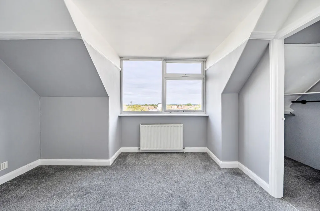 Stonecot Hill, Sutton SM3 9HJ, photo 13