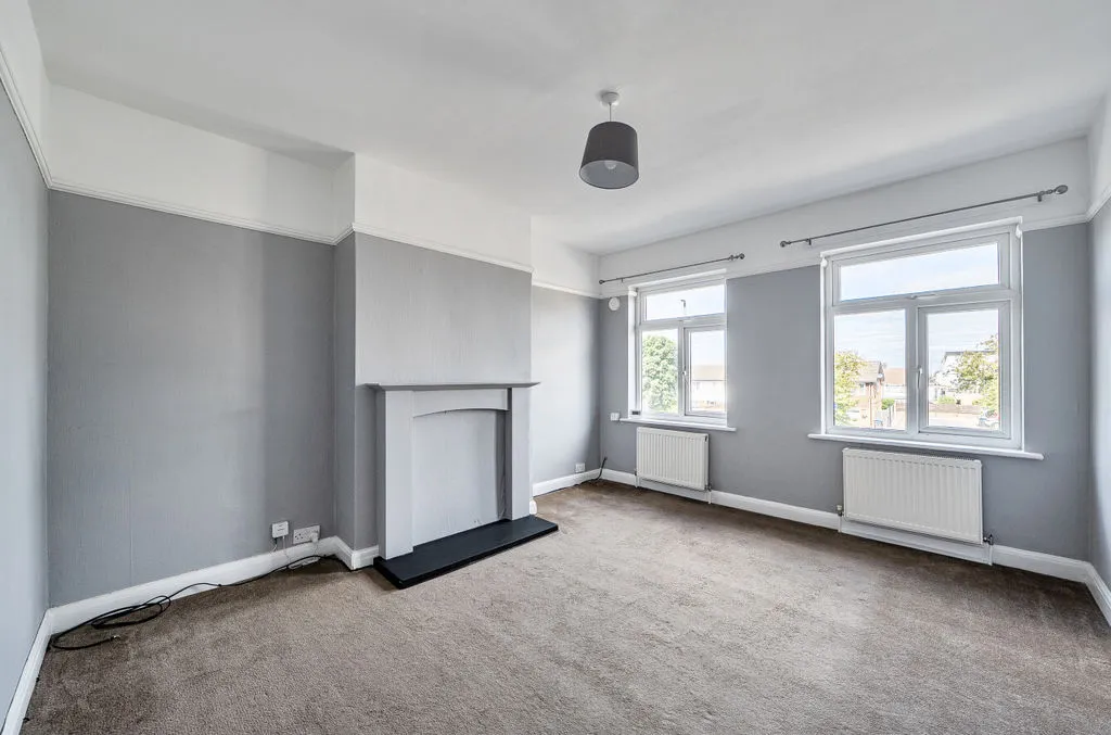 Stonecot Hill, Sutton SM3 9HJ, photo 2