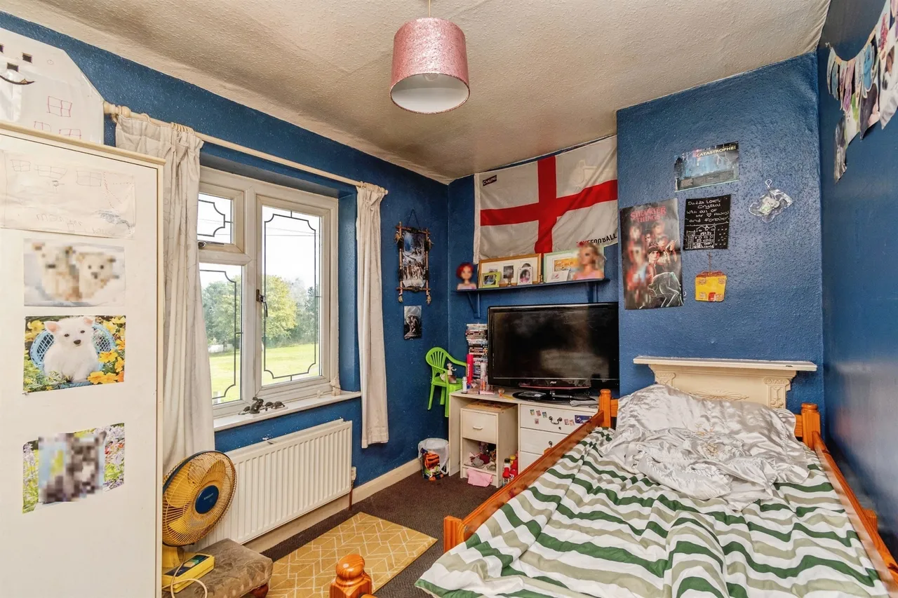 Kossuth Road, Bilston, WV14, photo 12