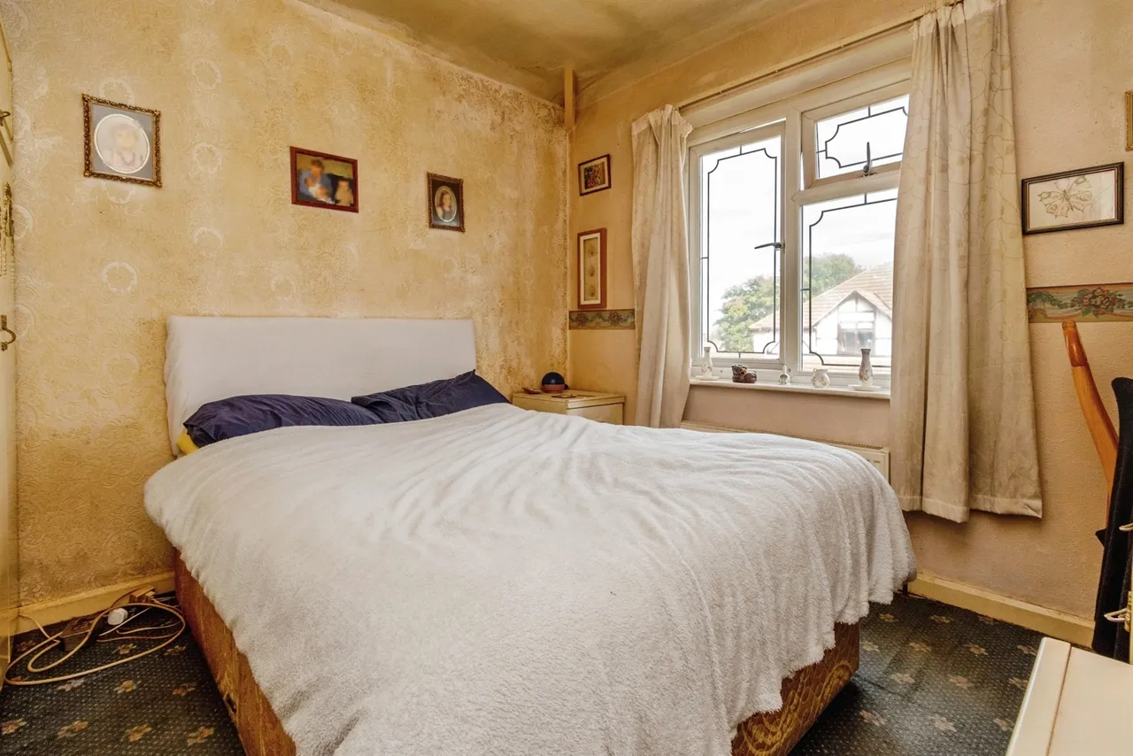 Kossuth Road, Bilston, WV14, photo 19