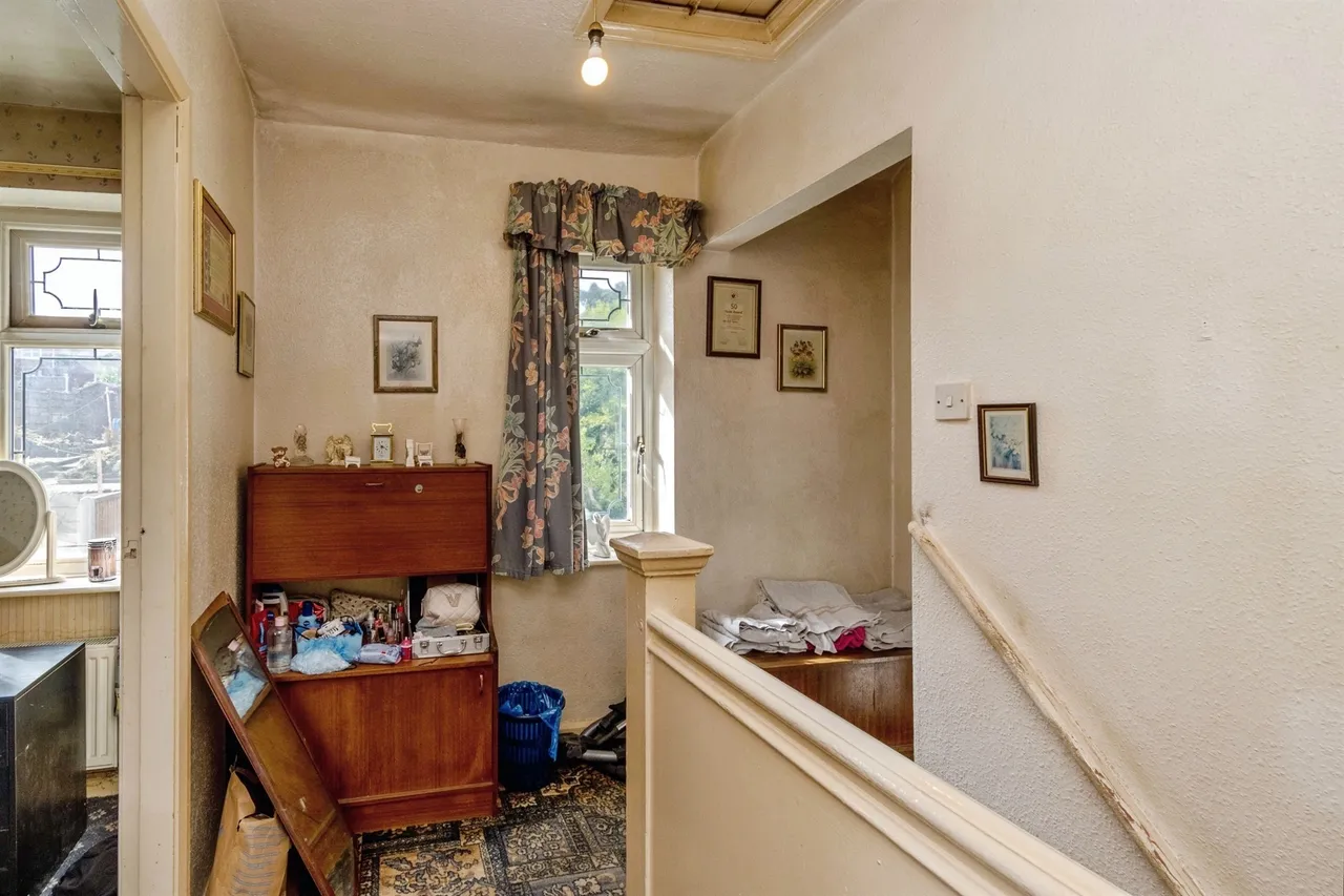 Kossuth Road, Bilston, WV14, photo 15